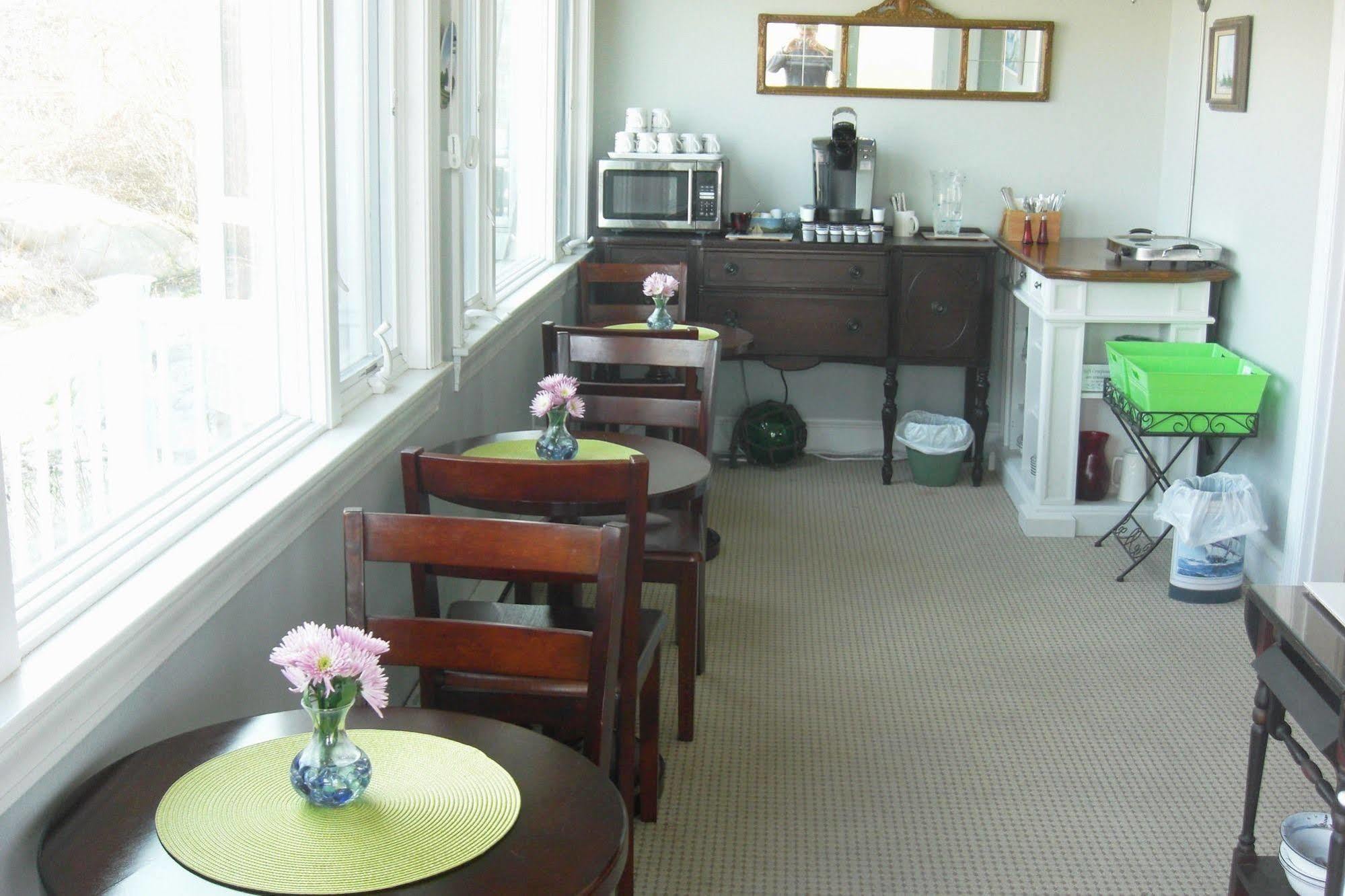 Seafarer Inn Рокпорт Екстериор снимка